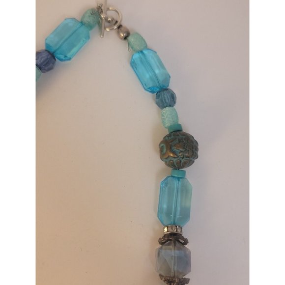 Sky Blue Agate Glass And Turquoise Colored Stones Silver Tone Necklace - Picture 10 of 13